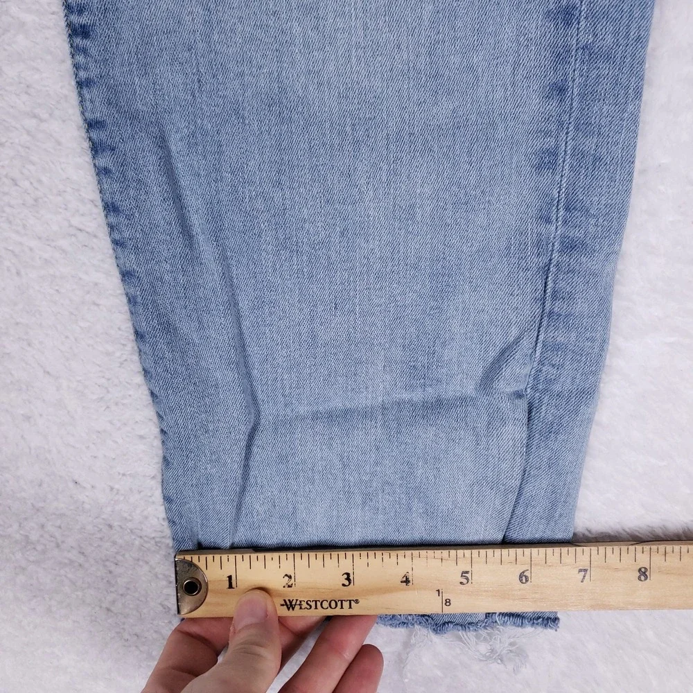 Aero Straight Leg Jeans Women's 30x26 Light Wash Raw Hem Casual‎ Denim Pants